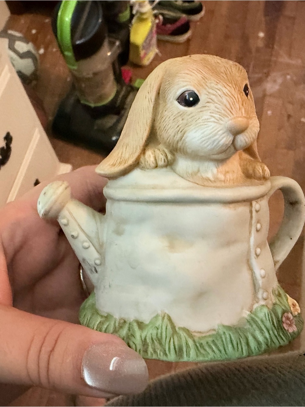 Home Interiors Cream Watering Can Bunny with Brown Accents
